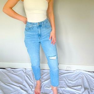 NWOT Madewell Curvy Perfect Vintage Light Wash Jean Raw Hem